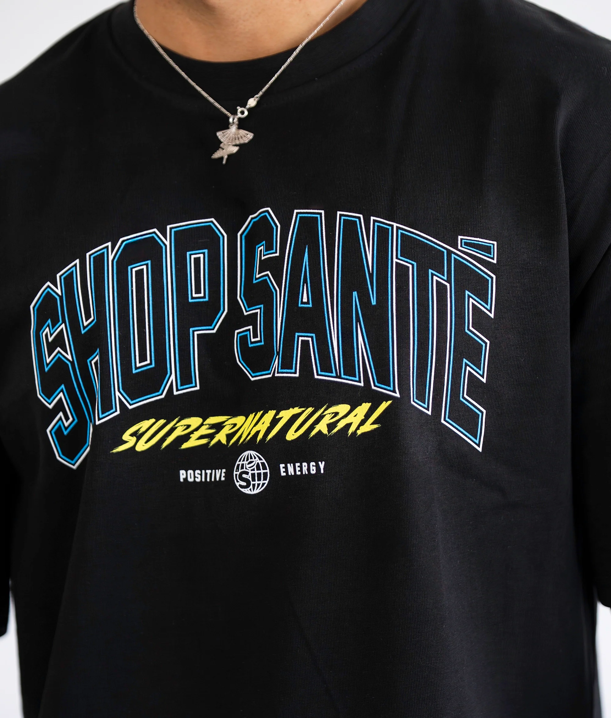 Shop Santé - Chandail Oversize - Collection New Era - Image 6